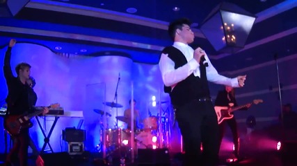 Adam Lambert - Fever (live)
