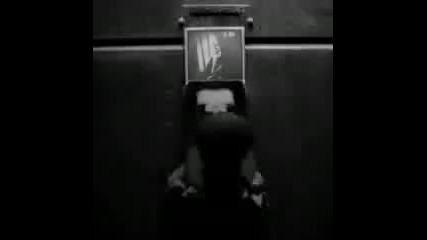 Rihanna - The Wait Is Ova (official Video Preview 2009) 