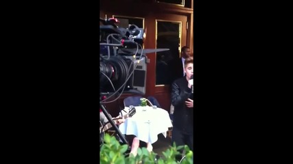 Justin Bieber singing to us!!! He is perfect
