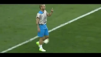 Извънземен гол на Sneijder на тренировка