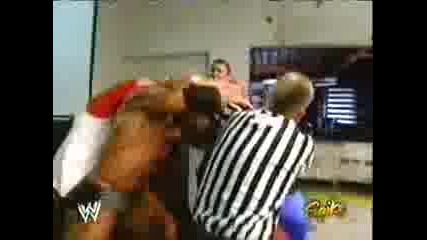 Wwe - Batista напада отбора на Orton 