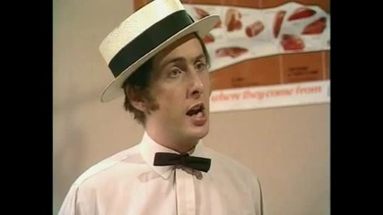 Monty Python - The man who is alternately rude and polite
