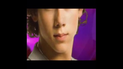 Jonas;;demi;;ashley;;selena;;моята първа целувка.. 
