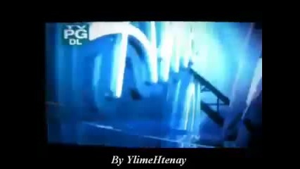 American Idol 8 - Adam Lambert with Queen