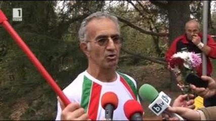 Българин изкачи Еверест от стъпала