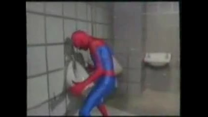 Проблема на костюма на Spider Man 