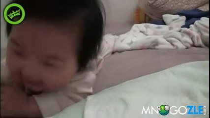 Бебе спинка много сладко