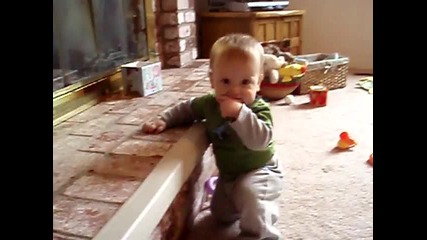 Сладко Бебе Танцува 