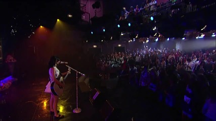 Katy Perry - Thinking of You ( Live on Letterman )