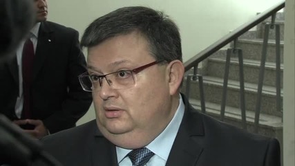 Цацаров: Премиерът не ми е нареждал да „опраскам” Янева