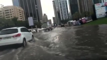 Наводненията в Дубай