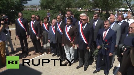 Russia: French MPs visit graves of soldiers who died in Crimean War