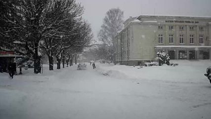 Сняг и затруднено движение в Разград