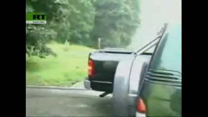 Луди Руснаци Карат Сърф В Локва