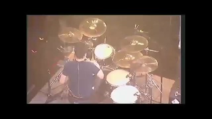 Avril Lavigne - Sk8er Boi live at Brit Awards 2003