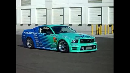 Ford Mustang Gt Drifting