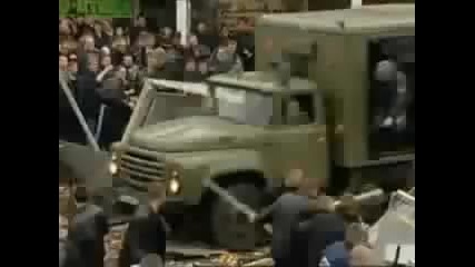 Skrewdriver - If theres a riot (no politics)