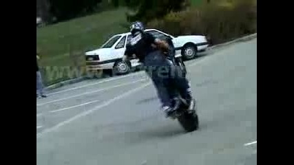 amazing moto stunts 