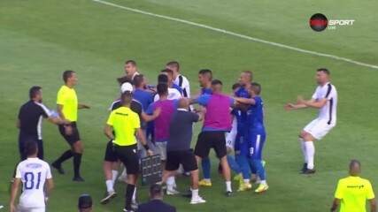 Меле между играчите и щабовете на Черноморец Бургас и Спартак Варна