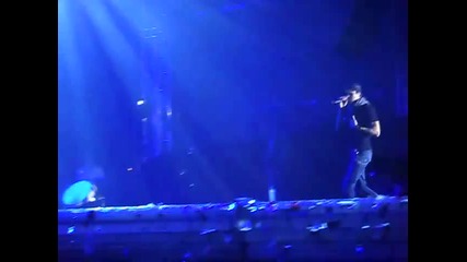 Enrique Iglesias - Hero (kissing a bulgarian girl) Live in Sofia 29.09.2010 