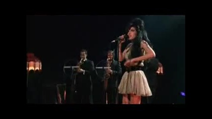 Amy Winehouse - Love Is A Loosing Game (live) 