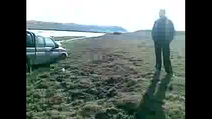 Mitsubishi V Beda Off Road.mp4