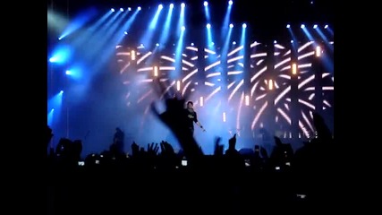Enrique Iglesias - Tired of being sorry [live in Sofia, Bg] part 1