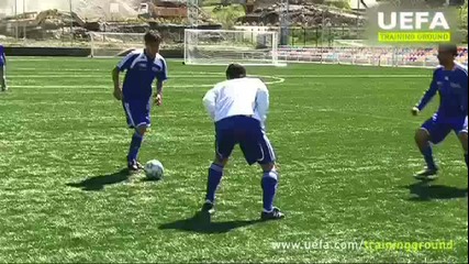 Uefa Champions League Skill School - The Ronaldinho roll *hq* 