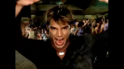 Ricky Martin - She Bangs (english)