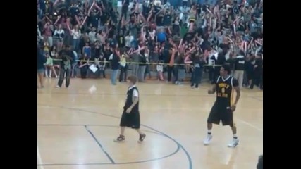 Justin Bieber In Lakewood At Power 106 Mayfair Highschool 