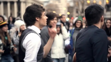 Превод и текст! One Direction - One Thing ( Official Music Video )