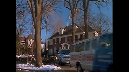 Култовата класика Сам Вкъщи (1990)
