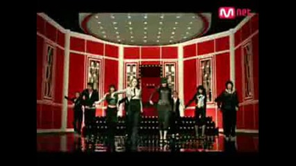 Kara Break it with Big Bang Shake it