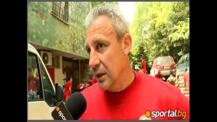 Дочев : Ще има нови играчи на проби в Германия