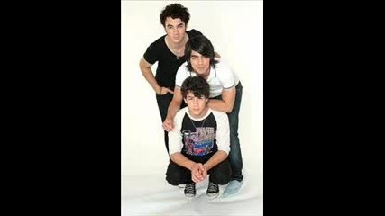 Jonas Brothers - Tell Me Why