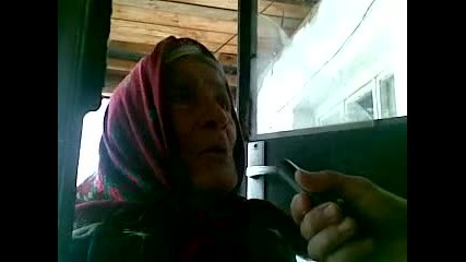 интервю със стара жена за кризата в България 