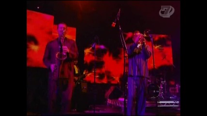 Amy Winehouse - He Can Only Hold Her (live London Forum 2006)