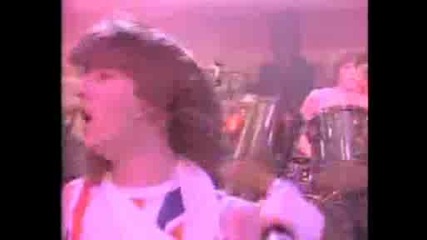 Def Leppard - Photograph