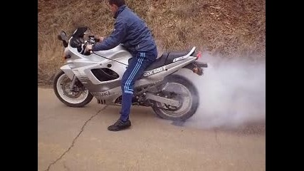 suzuki 600