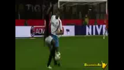Ronaldinho vs Cristiano Ronaldo 2010 - 2011 [hd]