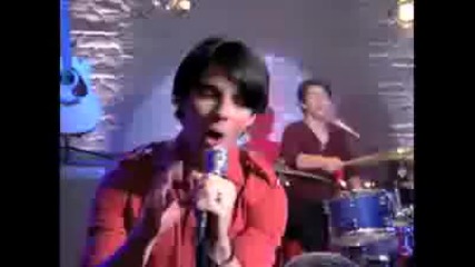 Jonas Brothers - Keep It Real