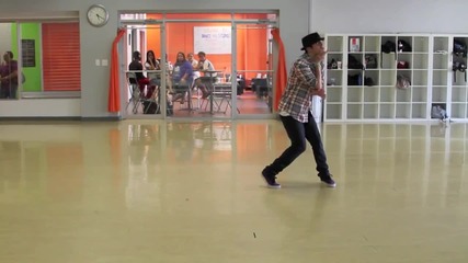 Nick Demoura Drake Fireworks Class 