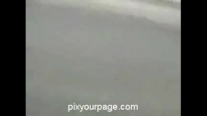 Шматка разбива джип