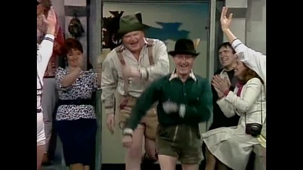 The Benny Hill Show - S19е02 - Holding Out for a Hero (05.04.1989)