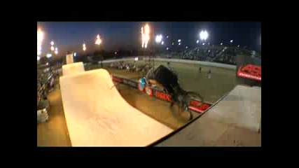 Bmx Sean Logan vs Chris Hughes