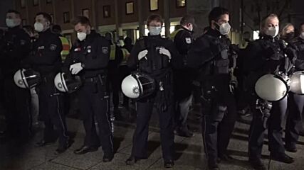 Germany: COVID sceptics march in Cologne decrying restrix