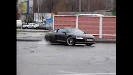 Audi R8 Прави Слънца