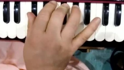 Harmonium lesson Hare Krishna Maha Mantra 32 Gopala Hari prabhu