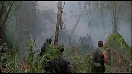 Хищникът (1987) Стрелба сцена