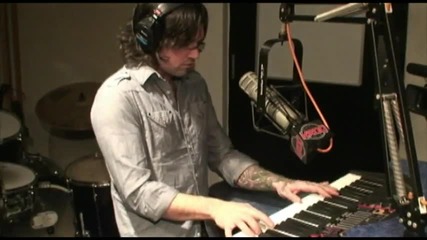Crash Kings - Mountain Man Live piano 